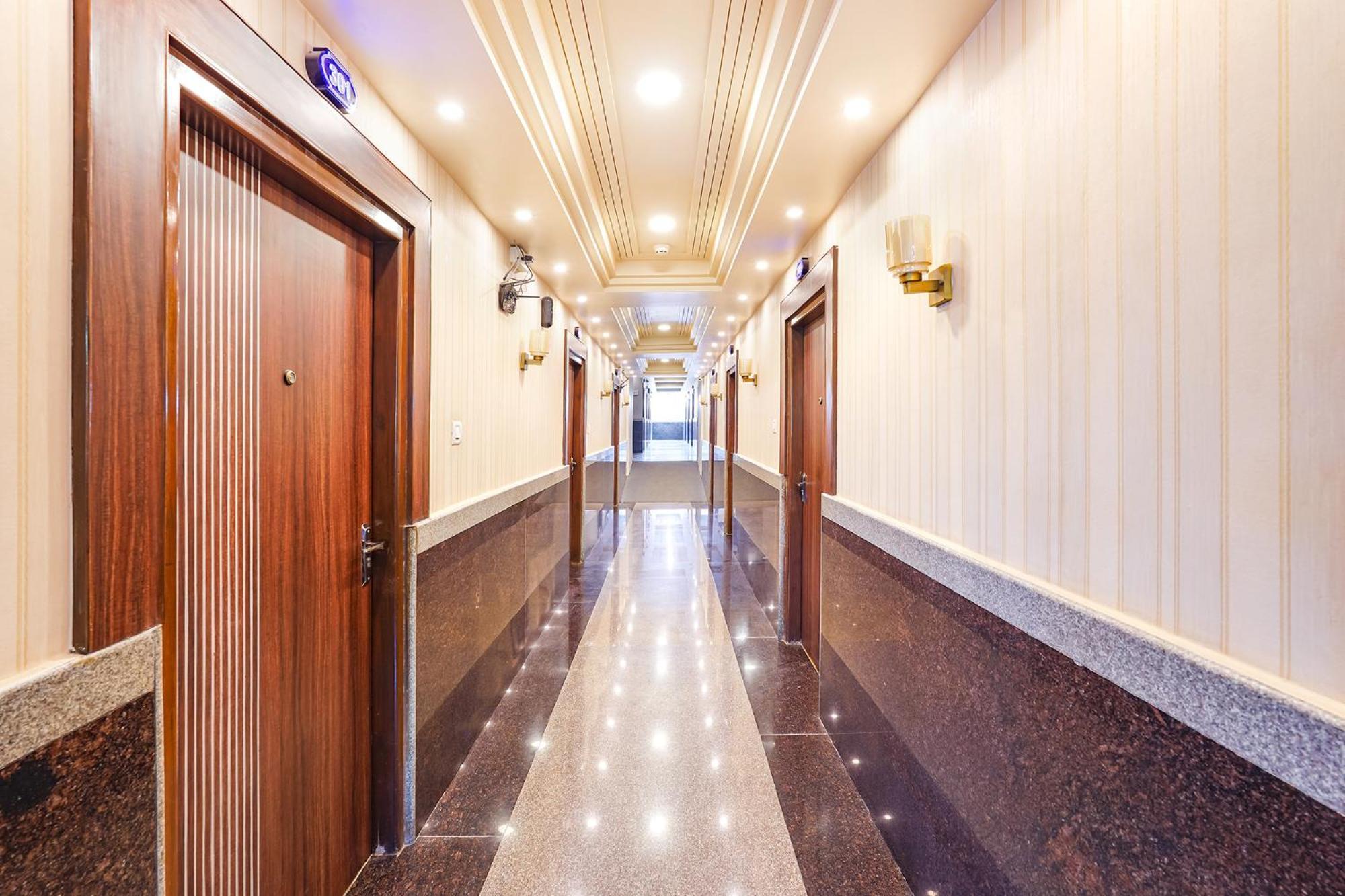 Fabhotel Grand Falcon 벵갈루루 외부 사진